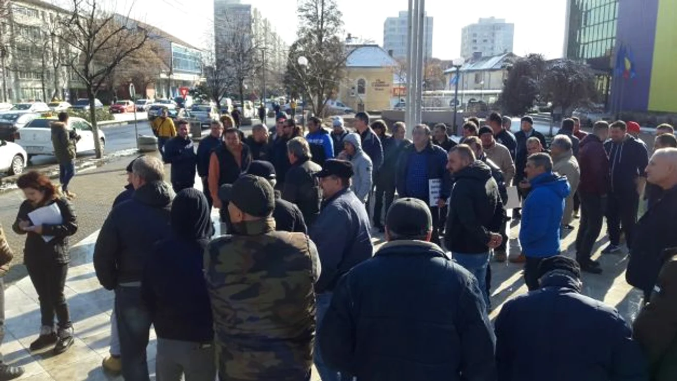 Taximetriştii spun că şi la Slatina există pericolul ca firmele de ride sharing să câştige piaţa FOTO: Alina Mitran