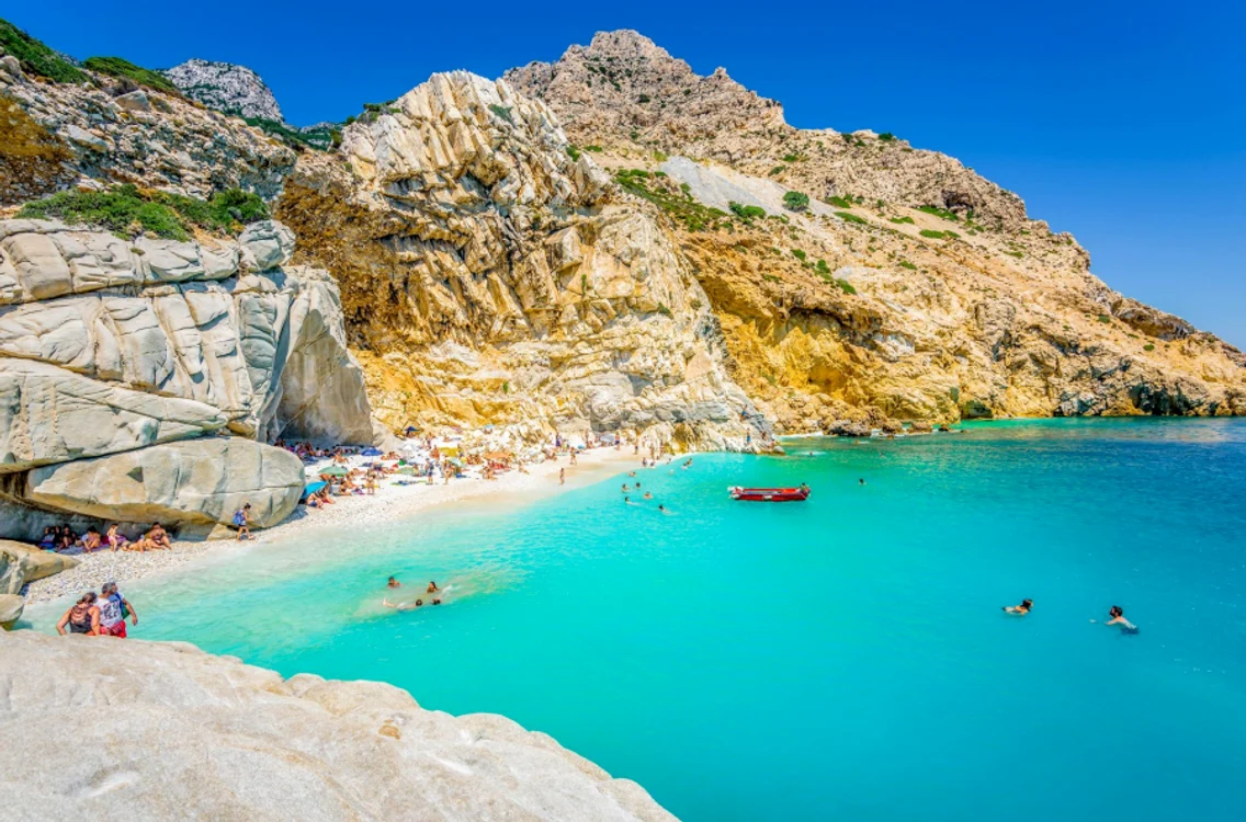 Insula din Grecia în care locuitorii trăiesc peste 100 de ani.