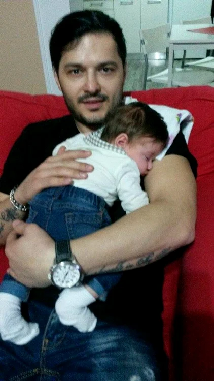 Postura de părinte spiritual i se potriveşte de minune lui Liviu Vârciu