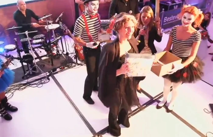 Adela Popescu a avut parte de o surpriză la Gala Premiilor &quot;Radar de Media&quot;