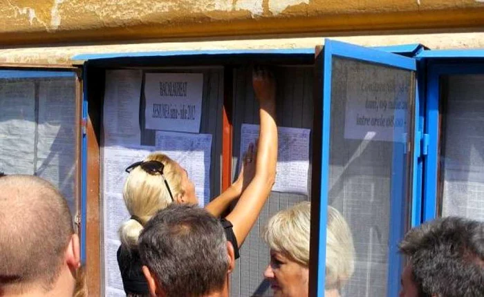 Lista locurilor libere la fiecare specializare din licee a fost publicată cu întârziere în toată ţara FOTO: Adevărul