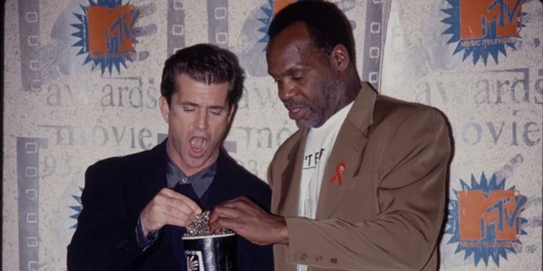Mel Gibson si Danny Glover GettyImages