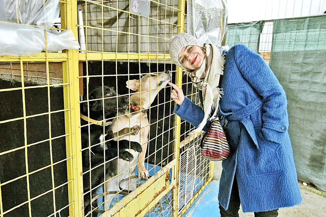 Gianina Corondan e mare iubitoare de animale