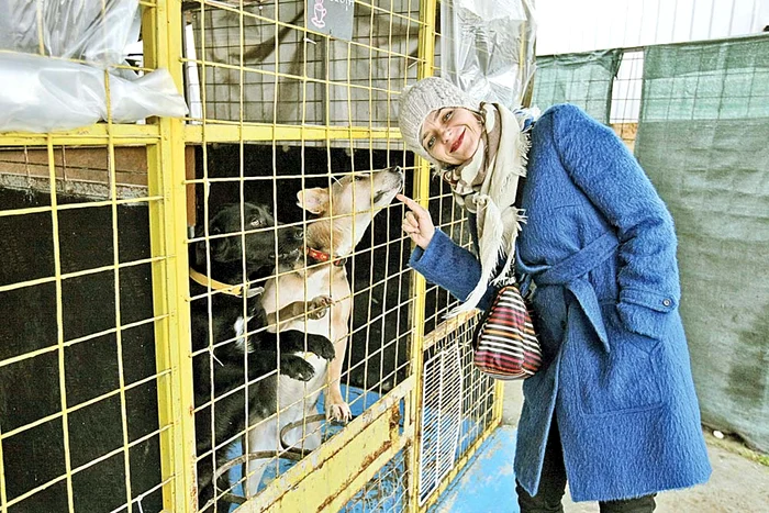 Gianina Corondan  e mare iubitoare  de animale