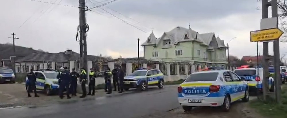 Intervenţie în forţă a poliţiştilor şi jandarmilor în Argeş, pentru a aplana un conflict între două familii