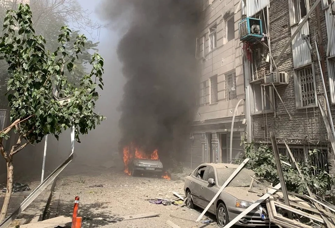 Explozia unor mașini capcană în Teheran FOTO: X