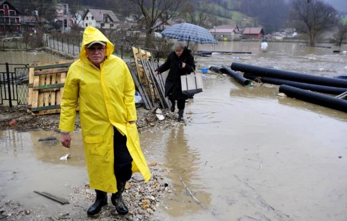 Peste 700 de locuinţe au fost deja inundate în Serbia FOTO Tanjug