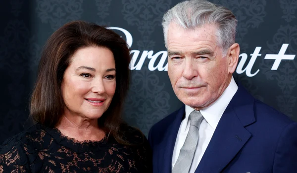 Keely Shaye Smith și Pierce Brosnan  la premiera „MobLand” din New York, Profimedia (5) jpg