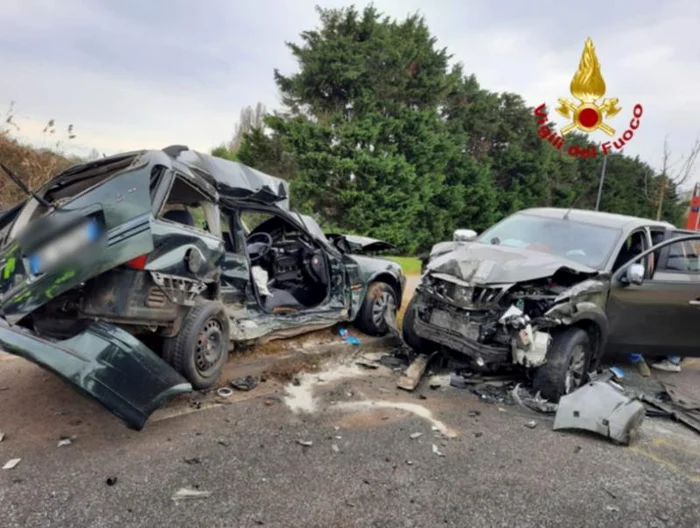 
    Impactul între cele două mașini a fost extrem de violent FOTO: ilgazzettino.it  