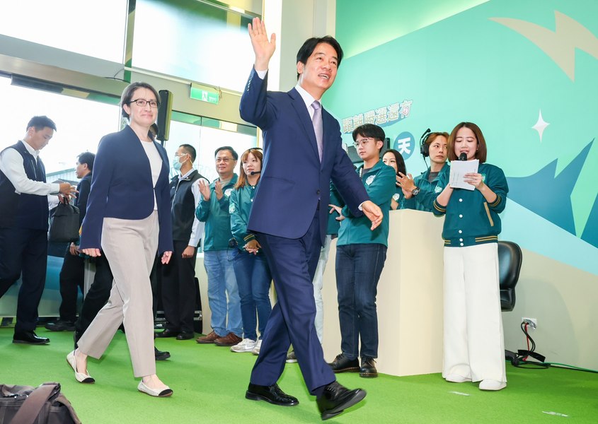 Ambasadorul Taipeiului în SUA, ales candidat la vicepreşedinţie pentru alegerile prezidențiale din Taiwan