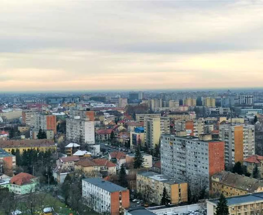 Panorama Timişoarei din locuinţa aflată la etajul 20  FOTO Ş.Both