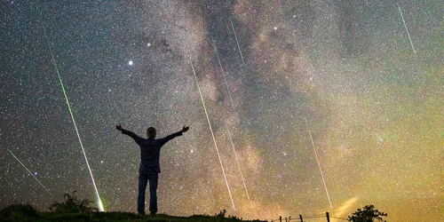 Perseide - ploaia de meteori. FOTO Valentin Grigore