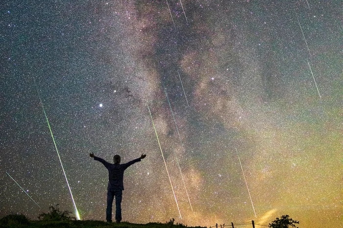 Perseide - ploaia de meteori. FOTO Valentin Grigore