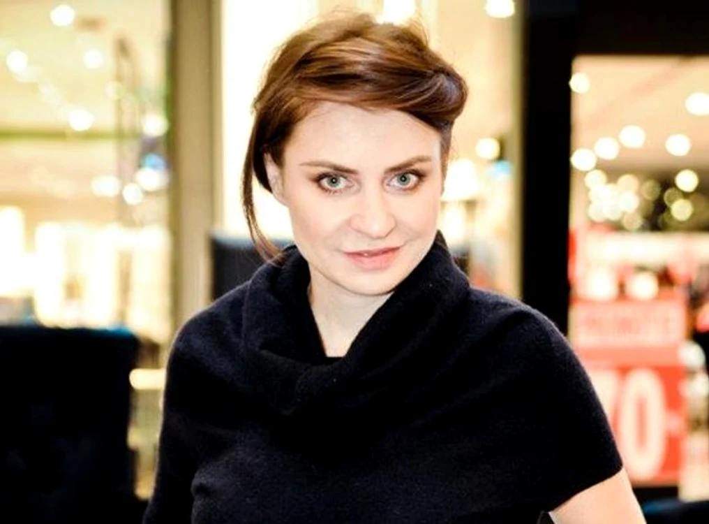 Adina Buzatu