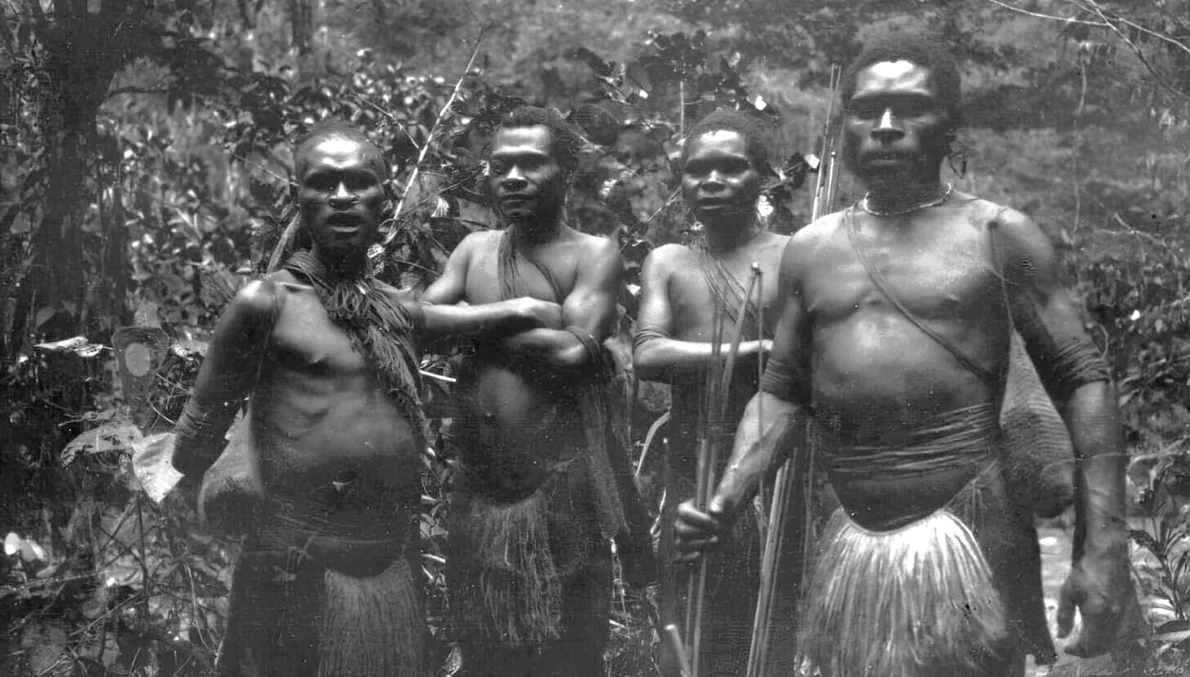 Indigeni din Papua Noua Guinee, în 1931 (© Wikimedia Commons)