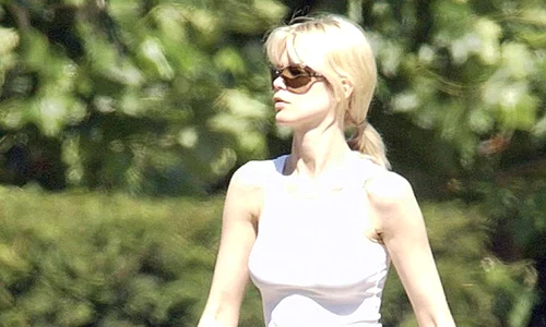 24 peglob claudia schiffer gettyimages 157133858 895151 jpeg