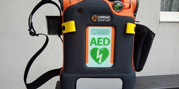 defibrilator foto ziarmm jpg