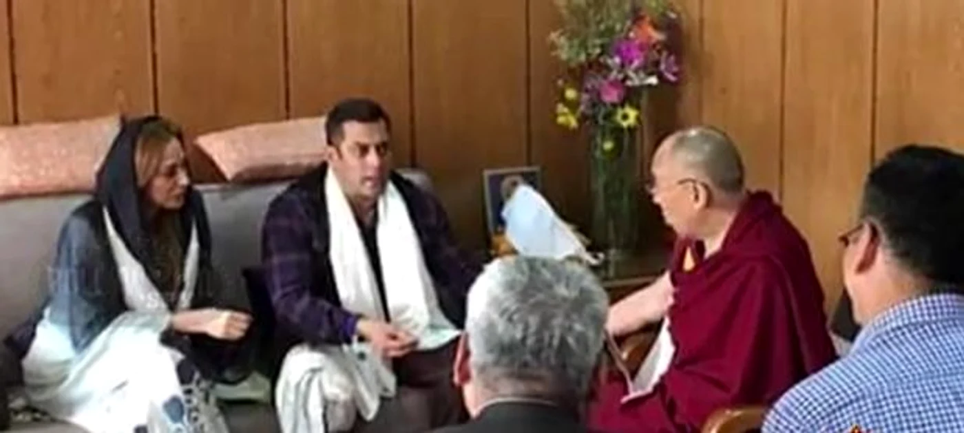 Iulia a fost alături de iubitul ei la întâlnirea cu Dalai Lama