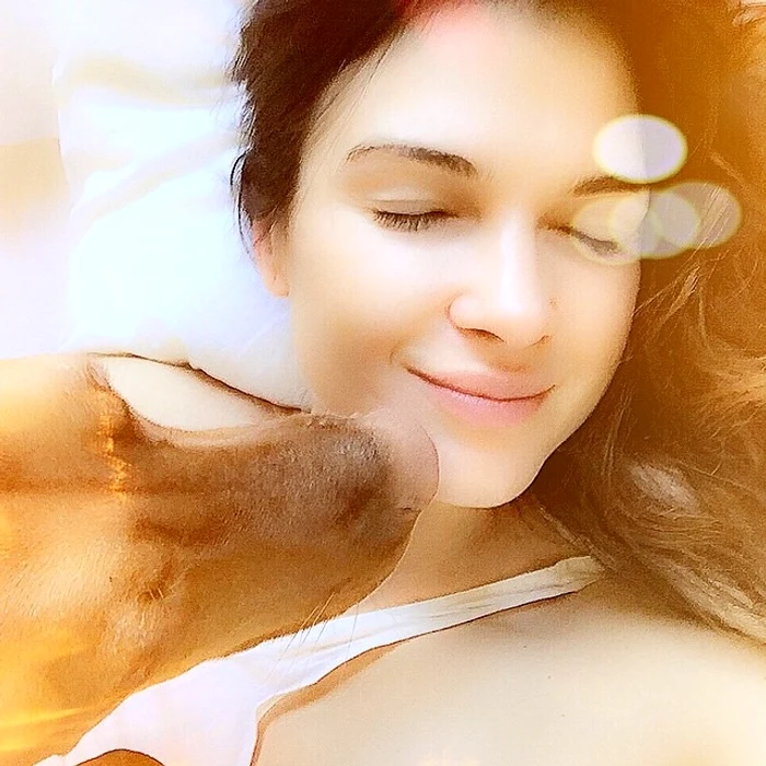 Monica Bârlădeanu, complet nemachiată la primele ore ale dimineţii