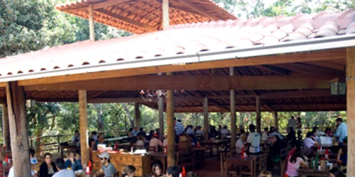 Bacau: Bacşişurile lăsate de băcăuani, tot mai mici