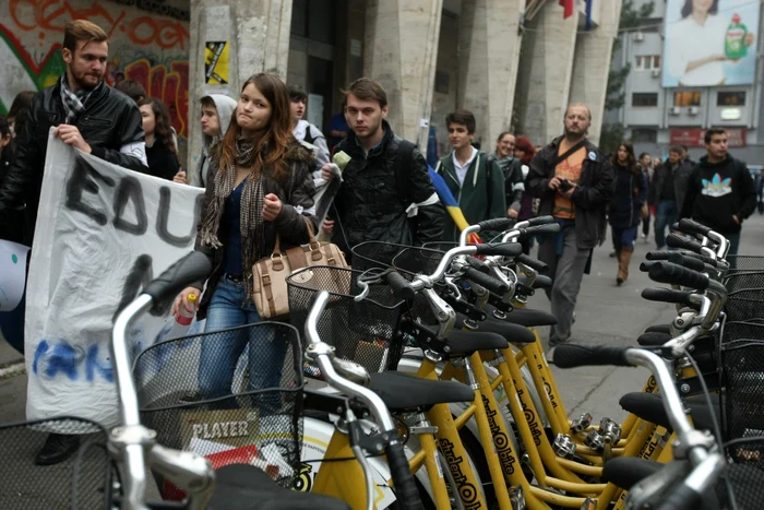 proteste studenti FOTO