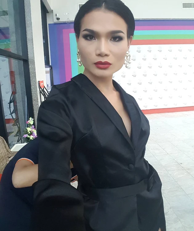 Chiar dacă are o carieră de succes, Mimi susţine că viaţa de călugăr e cea ideală pentru ea