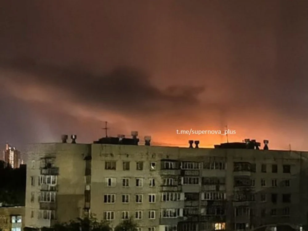 Ucraina ripostează după atacul masiv al Rusiei, cu lovituri în infrastructura militară și energetică din Rusia: explozii la rafinăria din Riazan