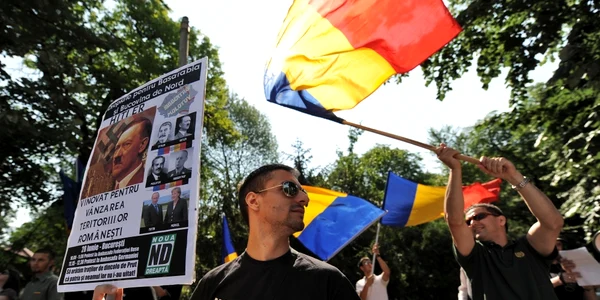 Membri ai grupării extremiste "Noua Dreaptă" din Bucureşti