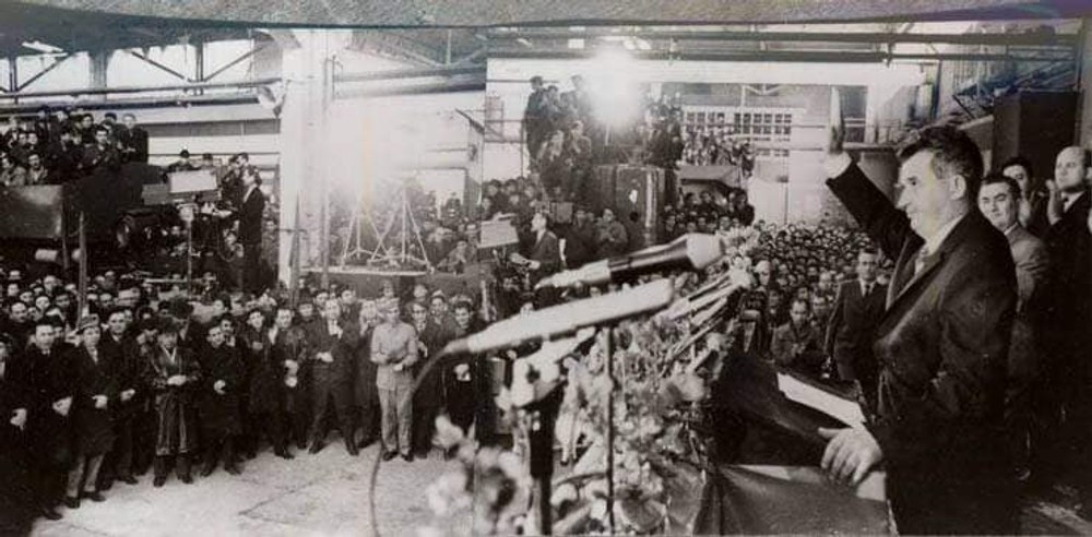 Amintiri de „Epoca de Aur”. Cum a sărbătorit Ceaușescu la Arad cei 80 de ani de la înființarea uzinei de vagoane 