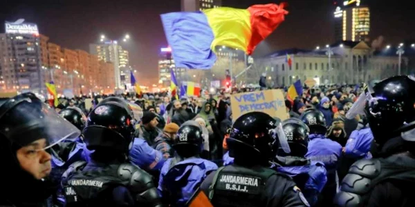 Protestele din 10 august au fost apogeul polarizarii sociale in Romania