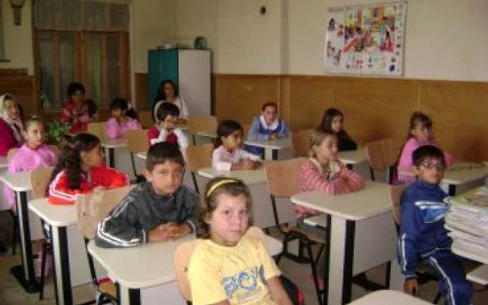 Turnu Severin: Copiii de la sate abandonează şcoala, după absolvirea clasei a VIII-a