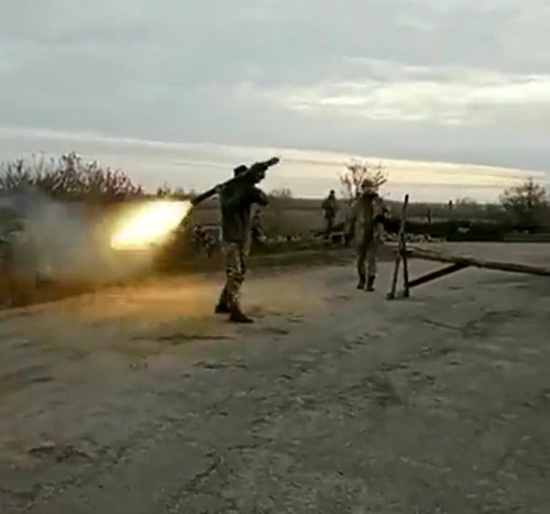 Forețele ucrainene doboară un elicopter rus / Foto: Captură Video