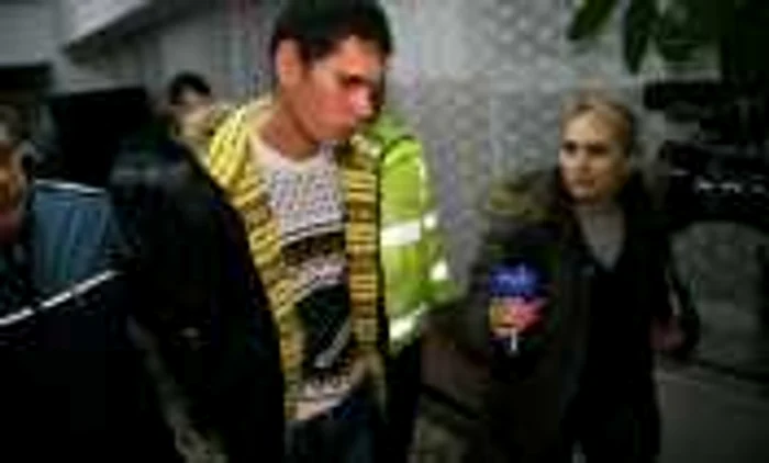 Falsul angajat de la Electrica a fost reținut de polițiști