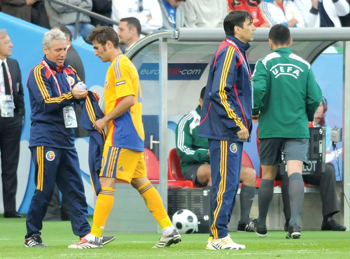 Adi Mutu şi Victor Piţurcă au făcut echipă bună o perioadă la prima reprezentativă a RomânieiFoto: Răzvan Păsărică