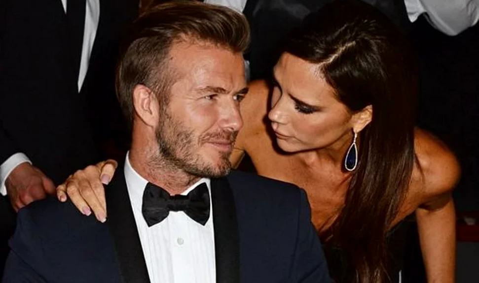 David și Victoria, îmbrăcați elegant la petrecere