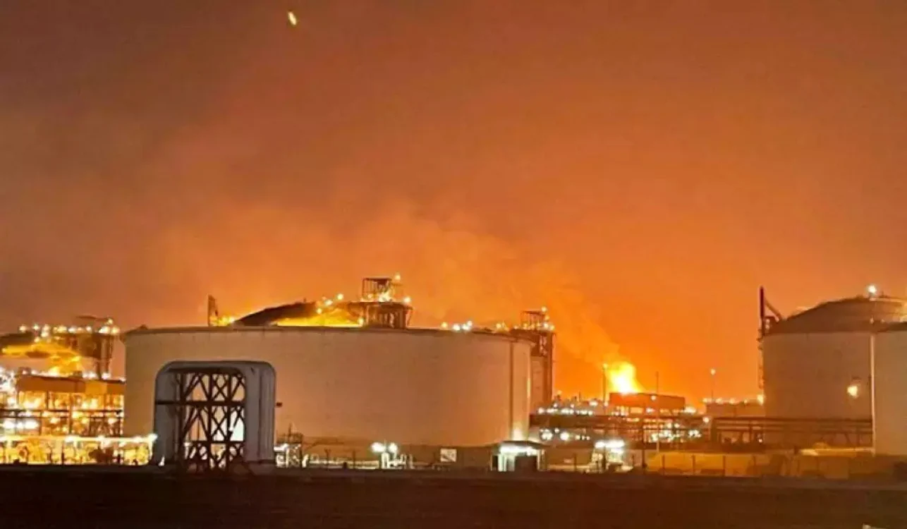 Explozie la cel mai mare terminal de gaze naturale lichefiate din lume. 
