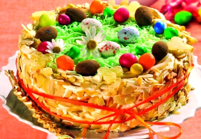 Nu ai cum sa dai greș cu acest tort de ciocolată si vanilieclickpoftabuna.ro