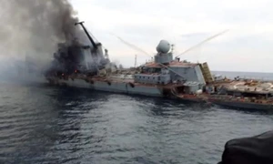 crucisatorul Moskva distrus captură video Butosuv Plus jpg