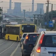 accident in Timisoara pe str Ovidiu Cotruș FOTO Facebook/Strazile din Timisoara