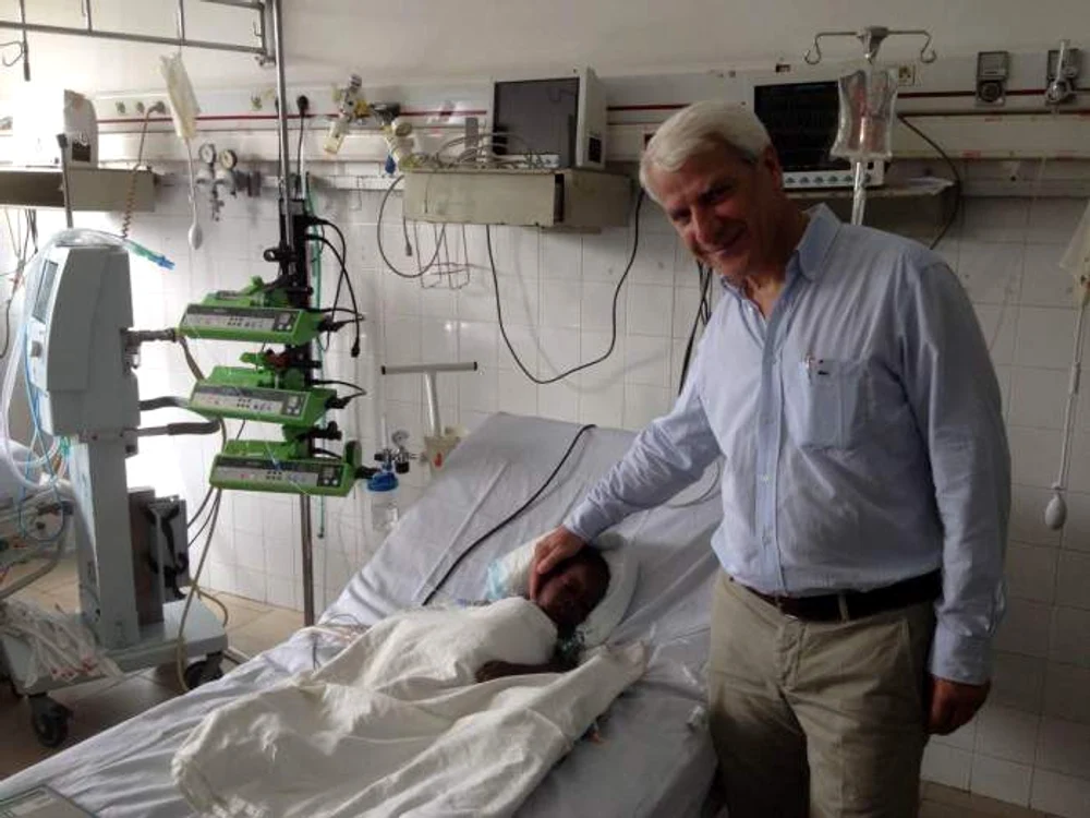 
    Medicul Tammam Youssef salvează copiii bolnavi de inimă foto: observatornews.tv  
