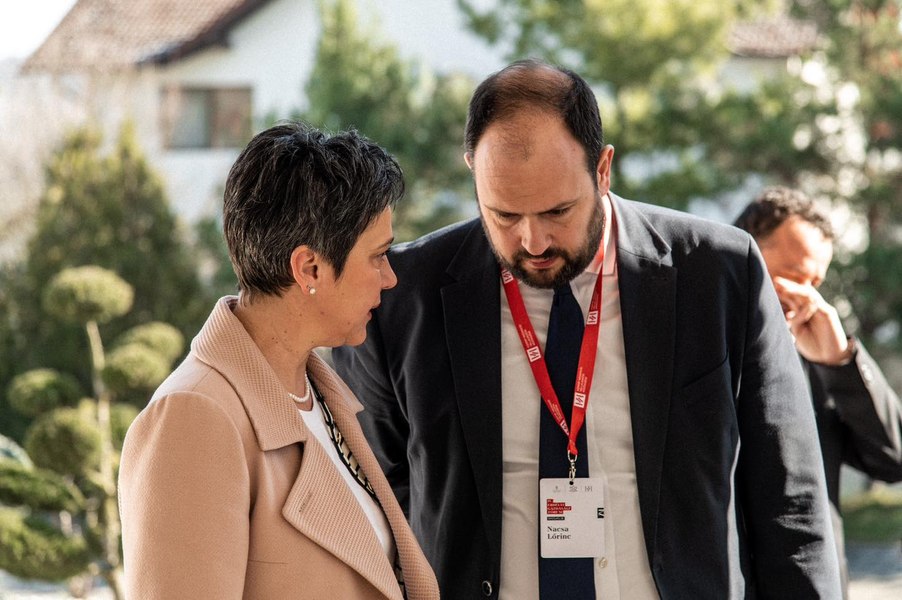 Autorităţilor române, somate de un oficial guvernamental să ia „măsuri decisive împotriva manifestărilor antimaghiare”