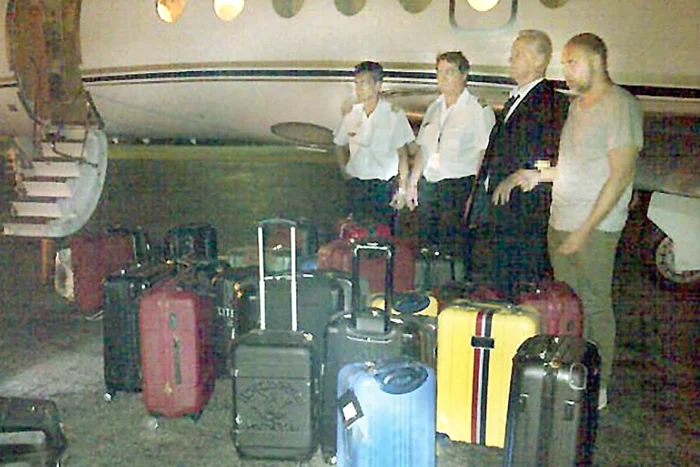 Maria Marinescu (33 de ani) şi Frank Colin (40 de ani) s-au căsătorit în 2009 şi au împreună un băieţel (Fotografii: Le parisien)