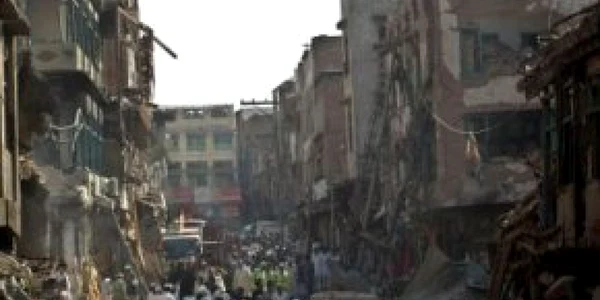 UPDATE Pakistan: 12 morţi într-un atentat sinucigaş