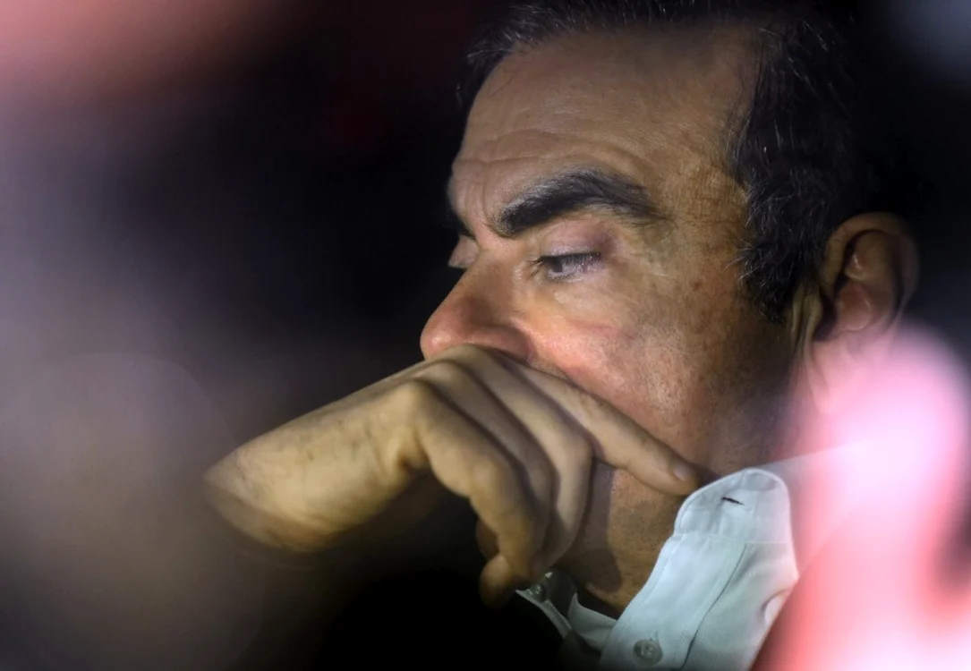 Carlos Ghosn a călătorit din japonia până în Liban cu două avioane de  business