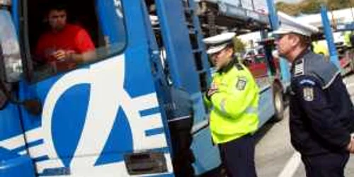 Şoferii TIR-urilor care tranzitează judeţul Galaţi sunt vedificaţi "la sânge"