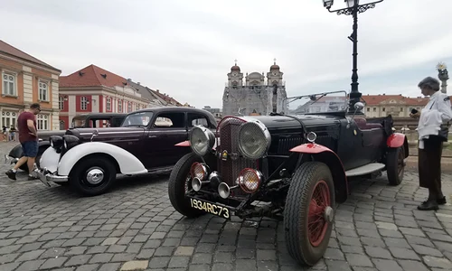 bentley copy jpg