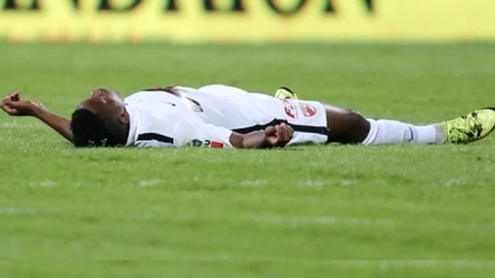Patrick Ekeng a murit în minutul 70 al meciului Dinamo - ViitorulFoto Click!