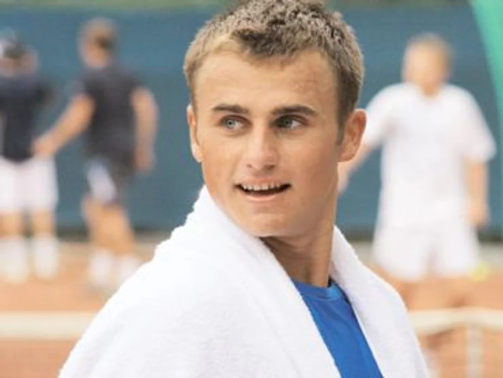 
    Marius Copil a jucat în turul II la BCR Open atât la simplu, cât şi la dublu  