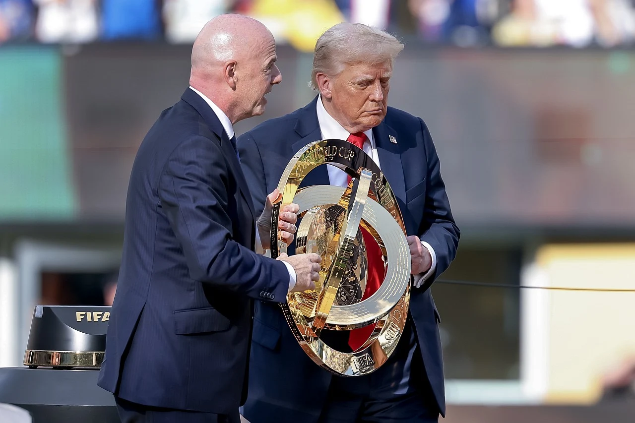 Trump va asista la finala CM de fotbal și va înmâna trofeu. De ce refuză să vină președintele Argentinei