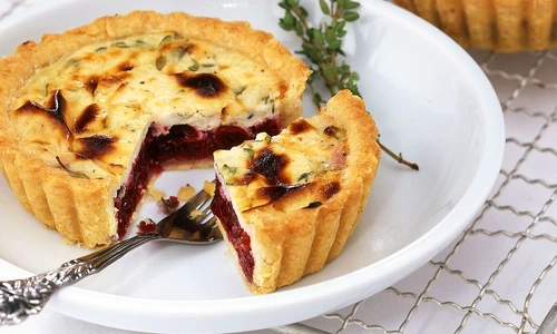 tarta cu prune si branza de vaci jpeg